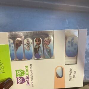 Frozen Nail Polish Strips - Blue